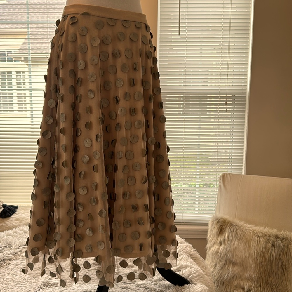 Stunning Eva Franco Anthro skirt taupe w/ metallic taupe accent fully lined